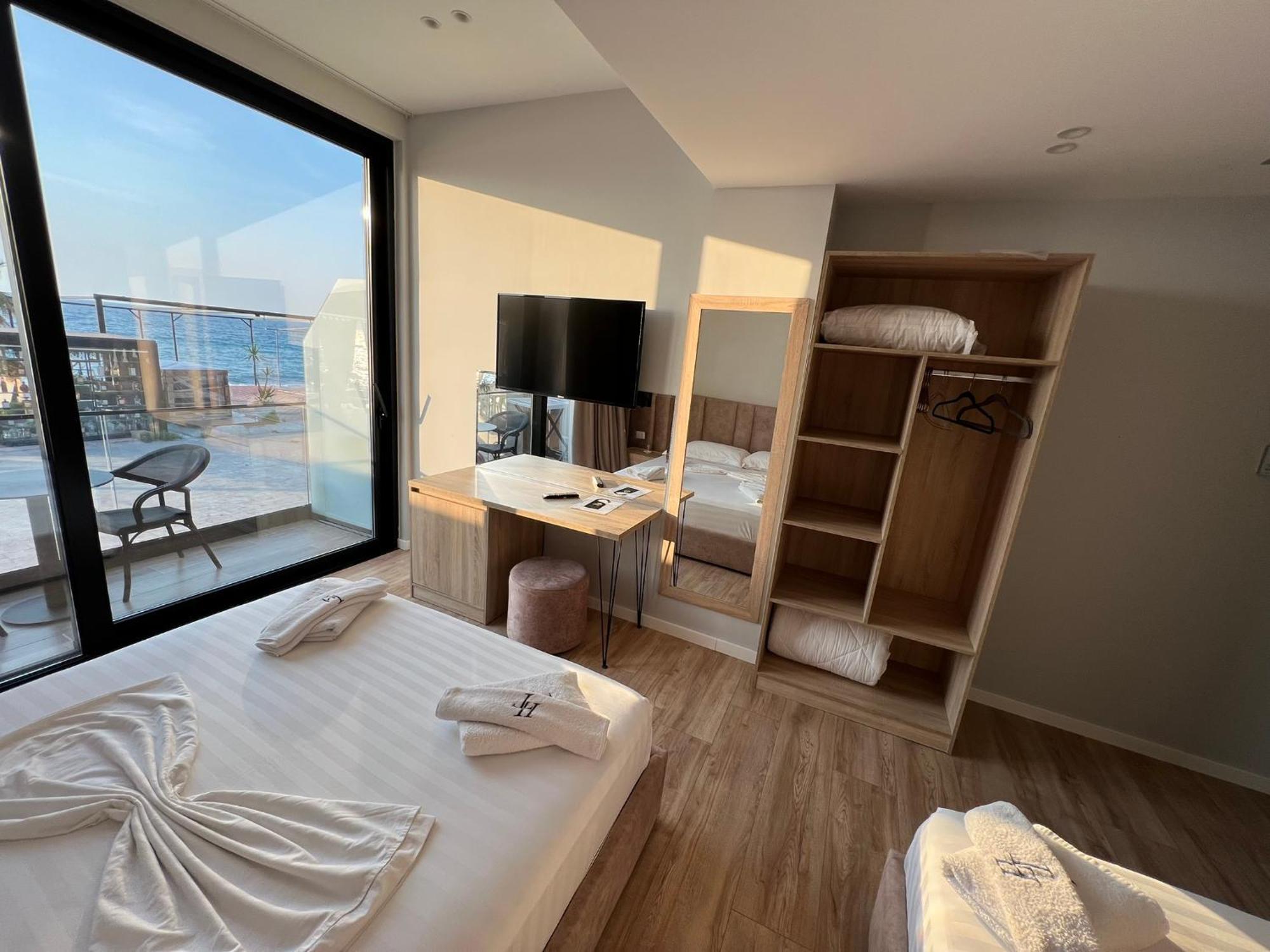 Villa Tramonto Vlore Radhimë Exterior foto